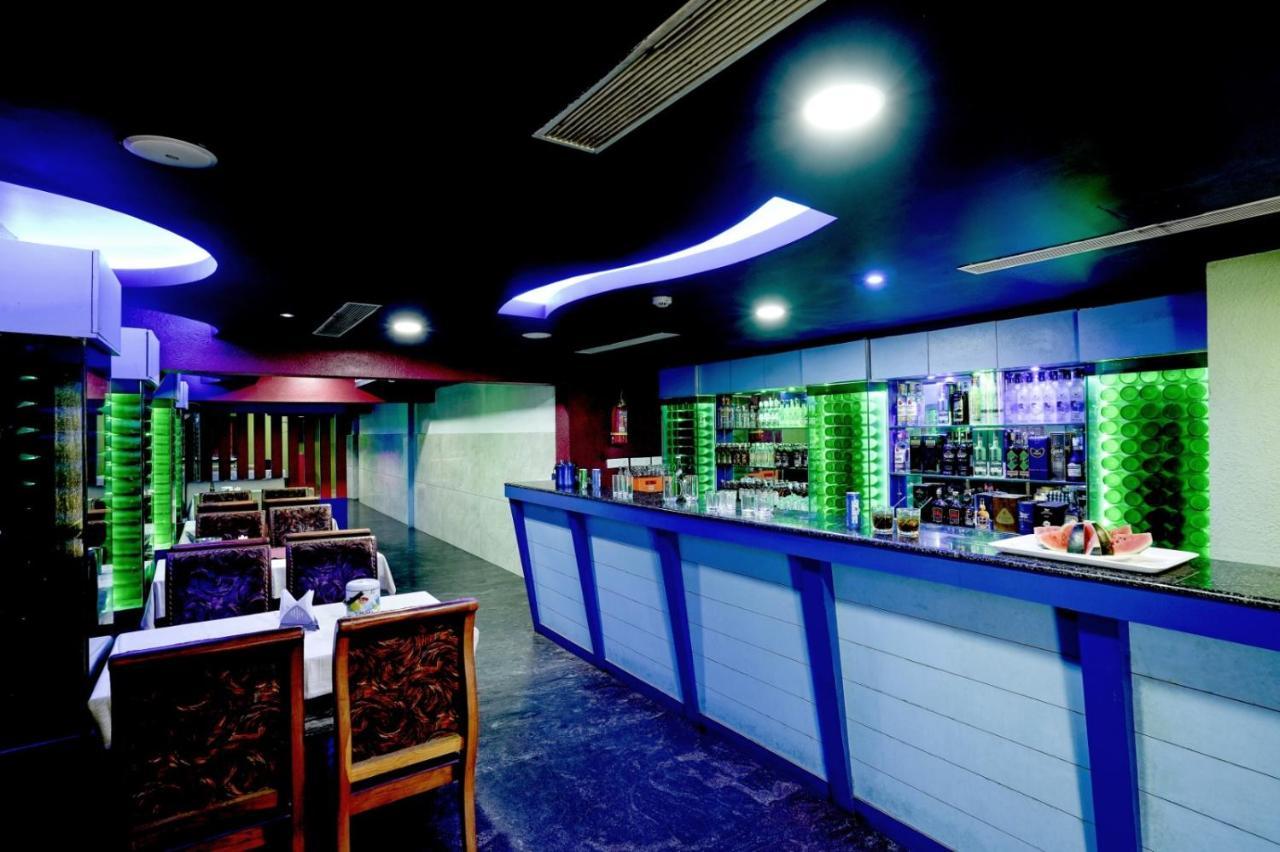 Empire Residency Hotel Tiruvalla Exterior photo